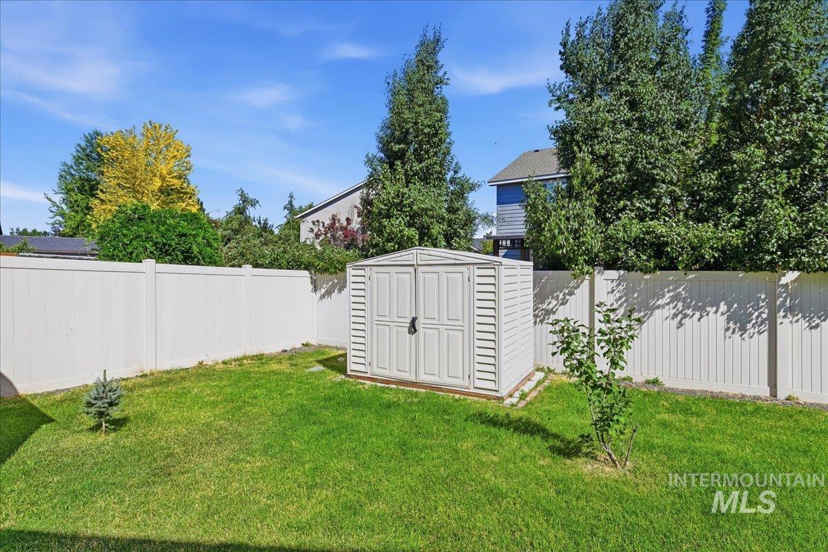 2211 Moon Shadow Dr, Caldwell, Idaho 83607, 3 Bedrooms, 2 Bathrooms, Residential For Sale, Price $399,000,MLS 98990861