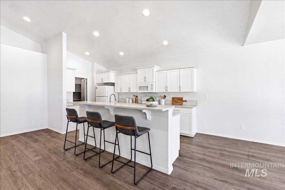 2211 Moon Shadow Dr, Caldwell, Idaho 83607, 3 Bedrooms, 2 Bathrooms, Residential For Sale, Price $399,000,MLS 98990861