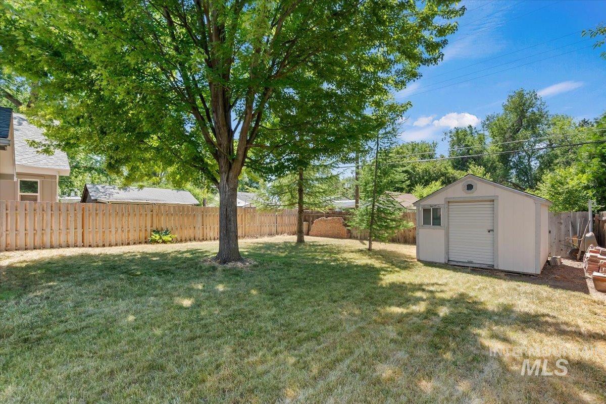 1817 N 25Th St, Boise, Idaho 83702-0214, 2 Bedrooms, 2 Bathrooms, Residential For Sale, Price $650,000,MLS 98990863
