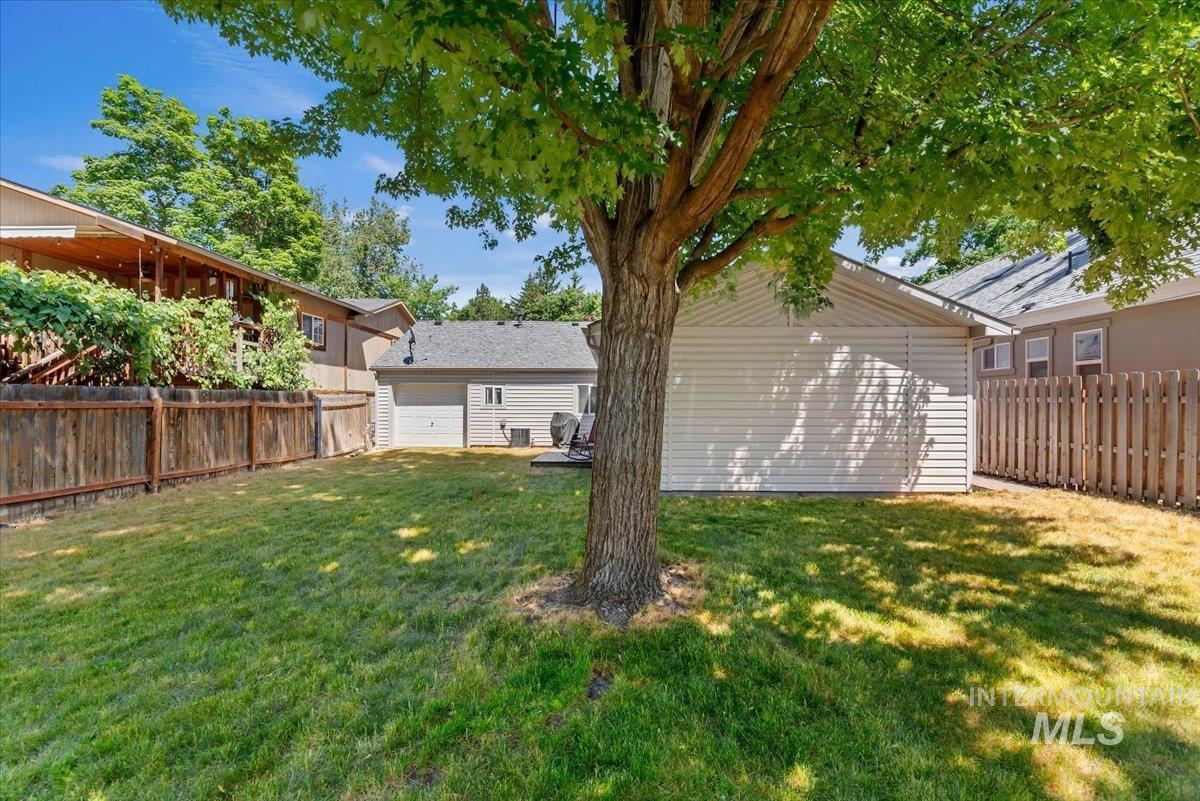 1817 N 25Th St, Boise, Idaho 83702-0214, 2 Bedrooms, 2 Bathrooms, Residential For Sale, Price $650,000,MLS 98990863