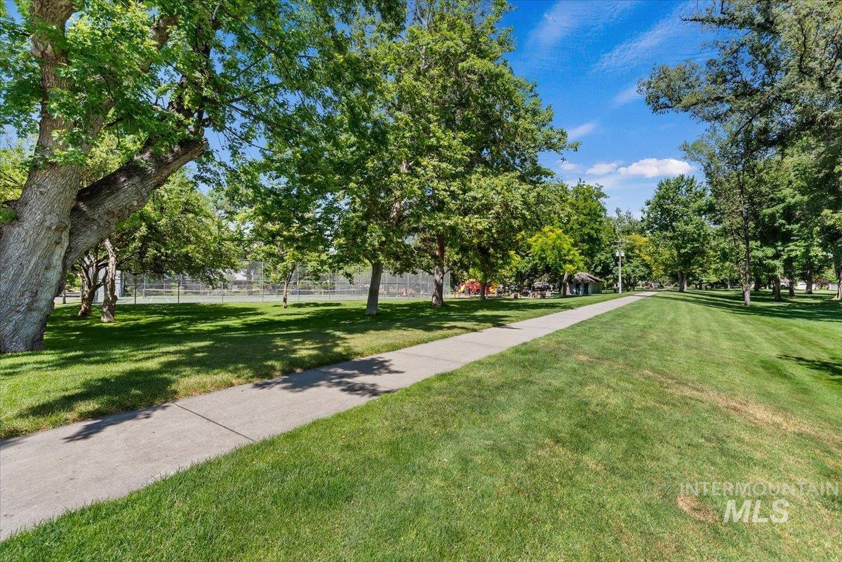 1817 N 25Th St, Boise, Idaho 83702-0214, 2 Bedrooms, 2 Bathrooms, Residential For Sale, Price $650,000,MLS 98990863