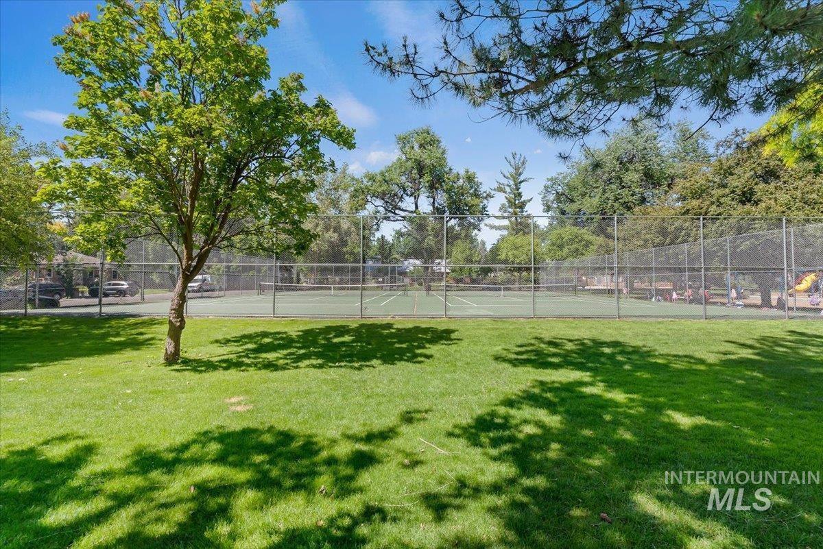 1817 N 25Th St, Boise, Idaho 83702-0214, 2 Bedrooms, 2 Bathrooms, Residential For Sale, Price $650,000,MLS 98990863