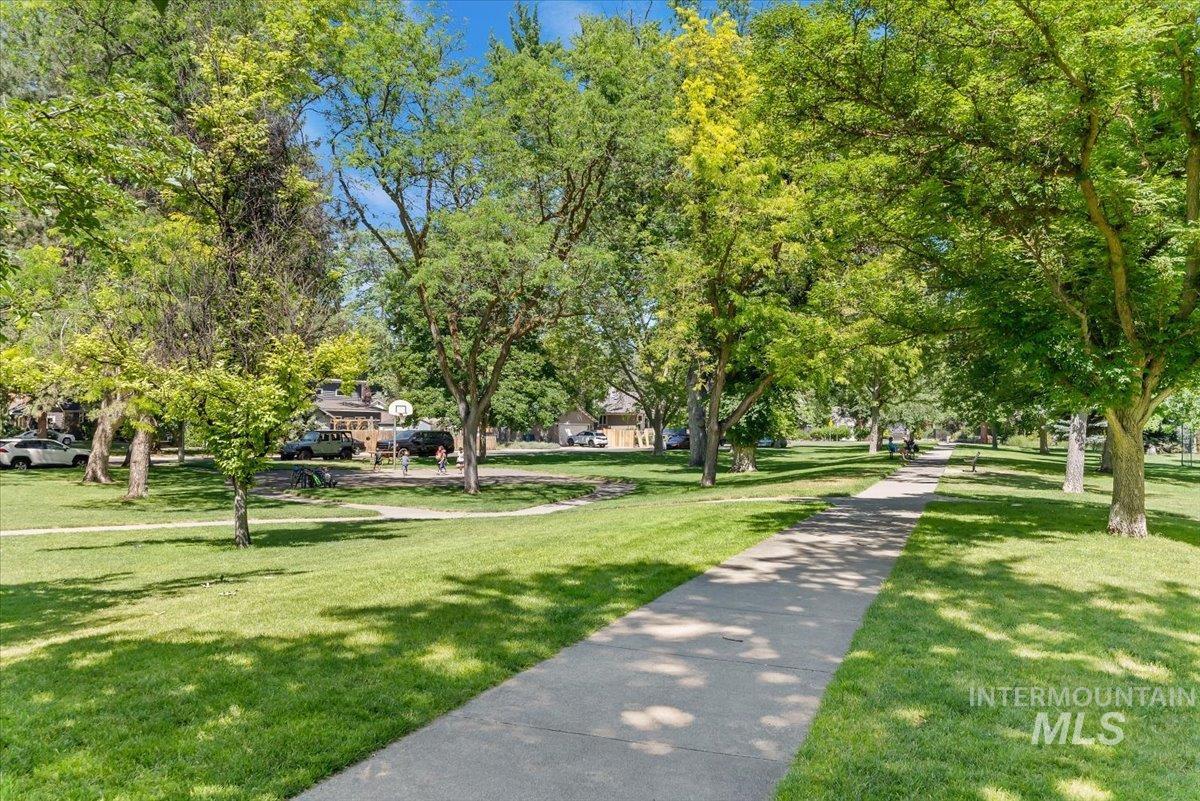 1817 N 25Th St, Boise, Idaho 83702-0214, 2 Bedrooms, 2 Bathrooms, Residential For Sale, Price $650,000,MLS 98990863
