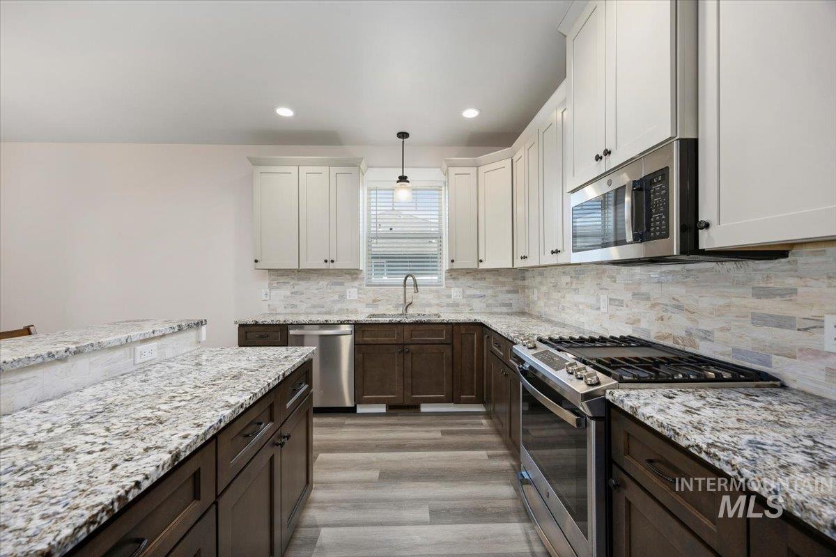 919 Victory Dr, Gooding, Idaho 83330, 3 Bedrooms, 2 Bathrooms, Residential For Sale, Price $400,000,MLS 98990865