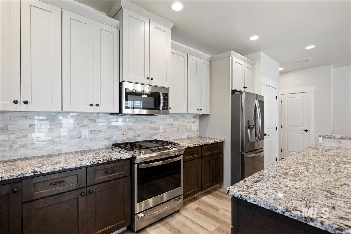 919 Victory Dr, Gooding, Idaho 83330, 3 Bedrooms, 2 Bathrooms, Residential For Sale, Price $400,000,MLS 98990865