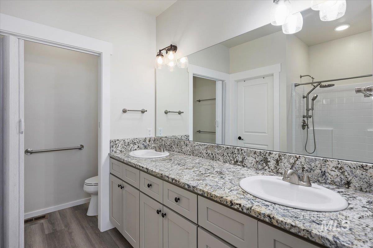 919 Victory Dr, Gooding, Idaho 83330, 3 Bedrooms, 2 Bathrooms, Residential For Sale, Price $400,000,MLS 98990865