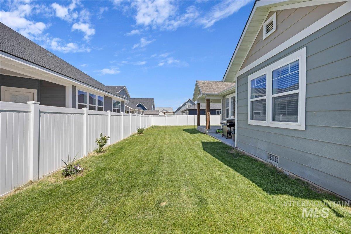 919 Victory Dr, Gooding, Idaho 83330, 3 Bedrooms, 2 Bathrooms, Residential For Sale, Price $400,000,MLS 98990865