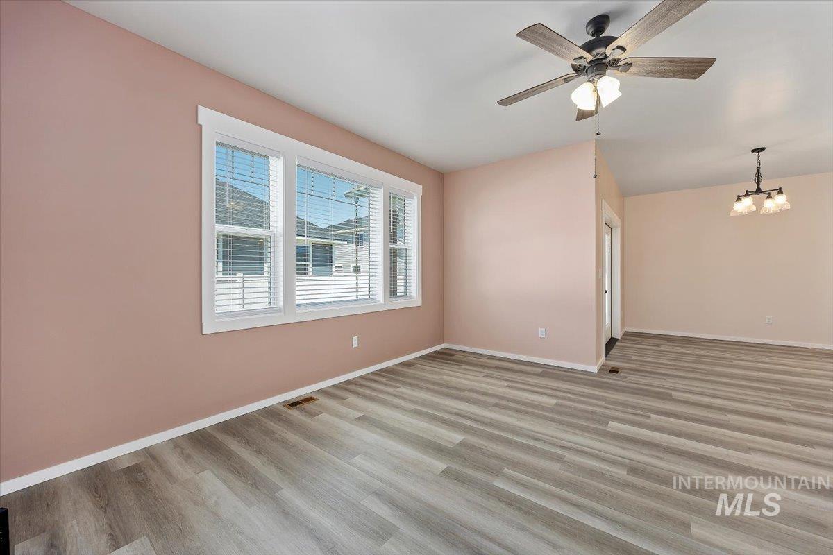 919 Victory Dr, Gooding, Idaho 83330, 3 Bedrooms, 2 Bathrooms, Residential For Sale, Price $400,000,MLS 98990865