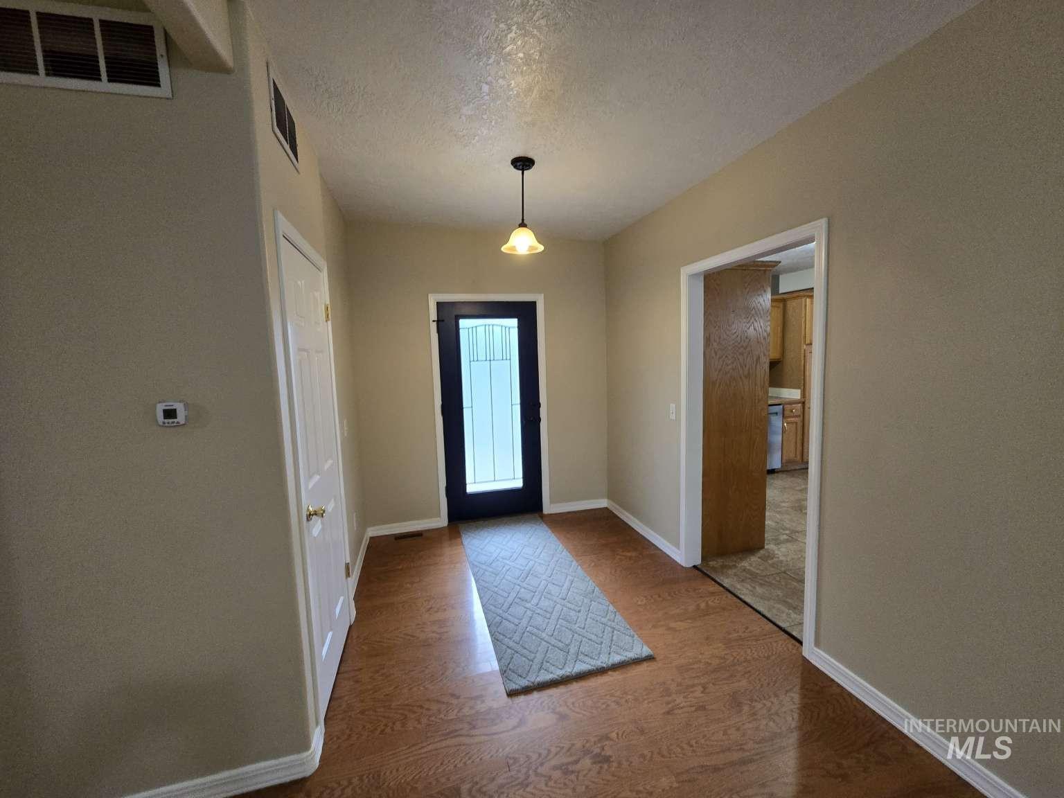 911 N 4Th St, Parma, Idaho 83660, 3 Bedrooms, 2 Bathrooms, Residential For Sale, Price $399,000,MLS 98990866