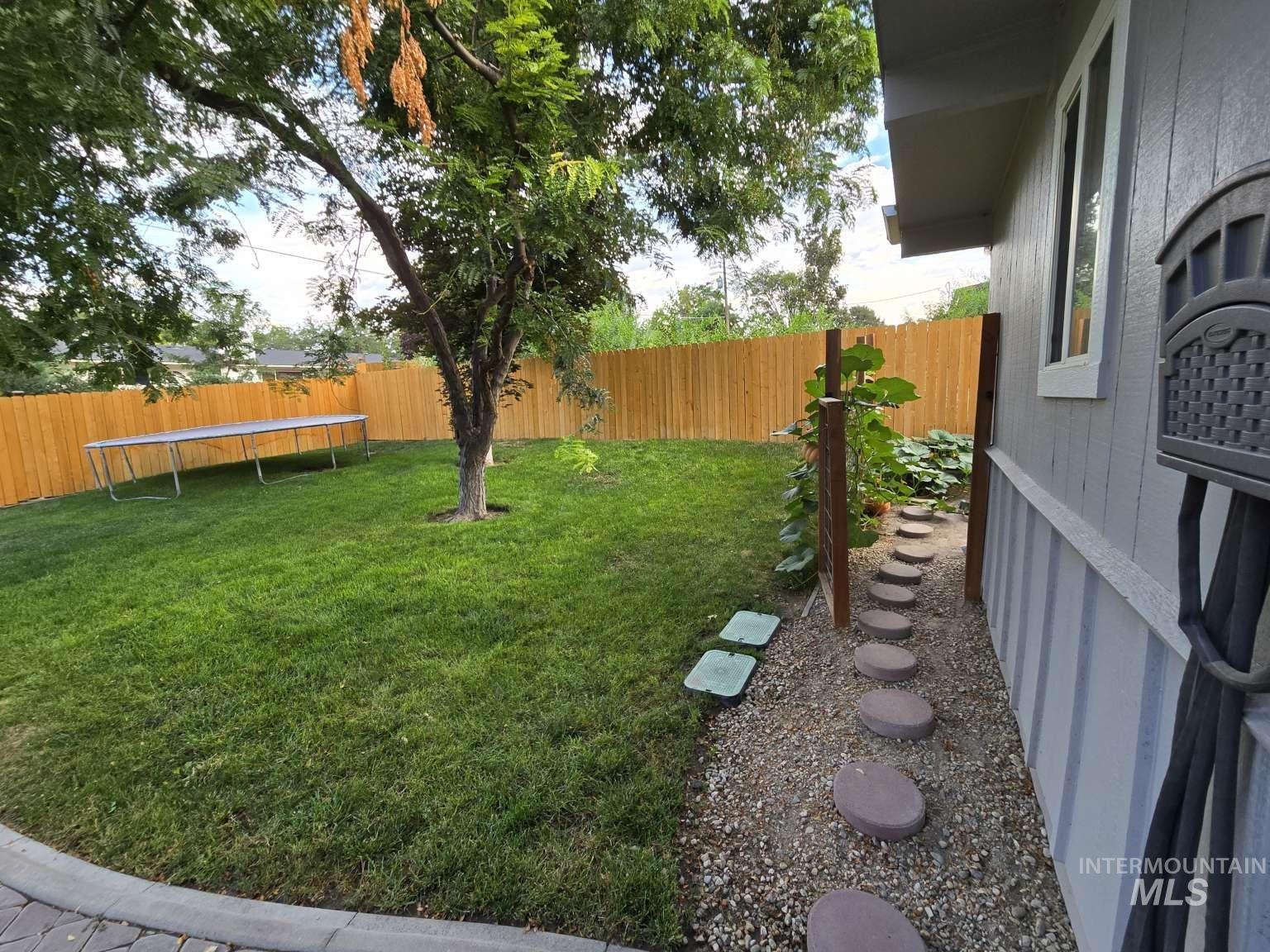 911 N 4Th St, Parma, Idaho 83660, 3 Bedrooms, 2 Bathrooms, Residential For Sale, Price $399,000,MLS 98990866