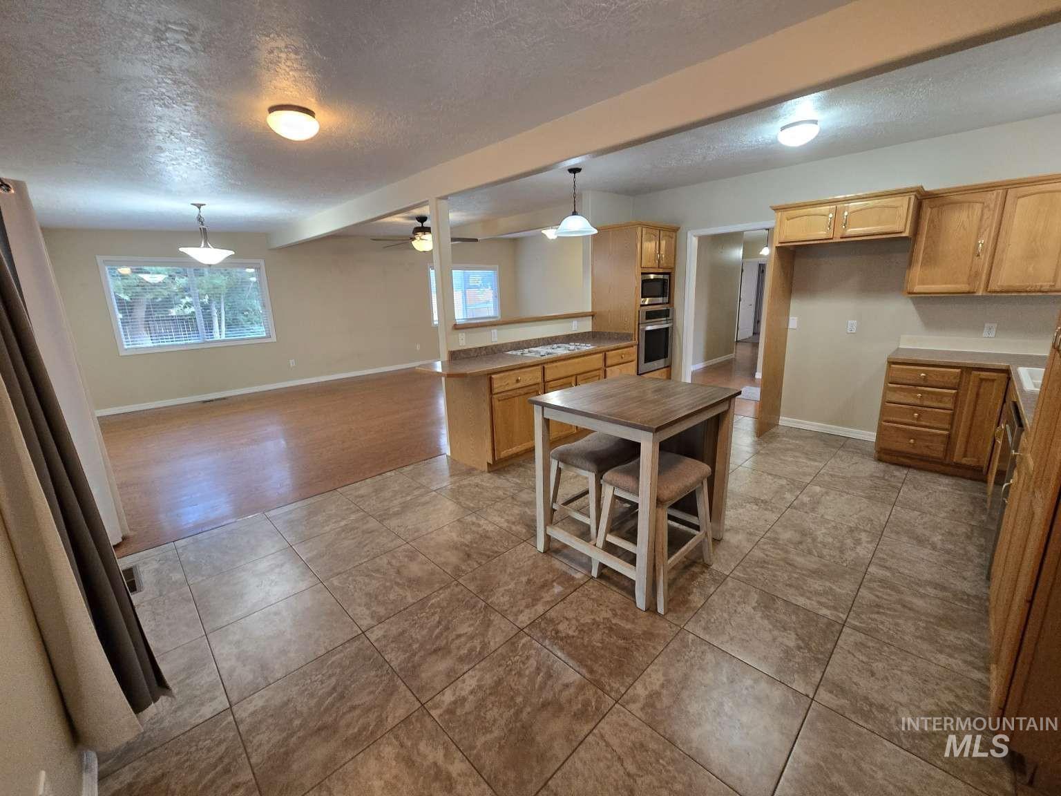 911 N 4Th St, Parma, Idaho 83660, 3 Bedrooms, 2 Bathrooms, Residential For Sale, Price $399,000,MLS 98990866