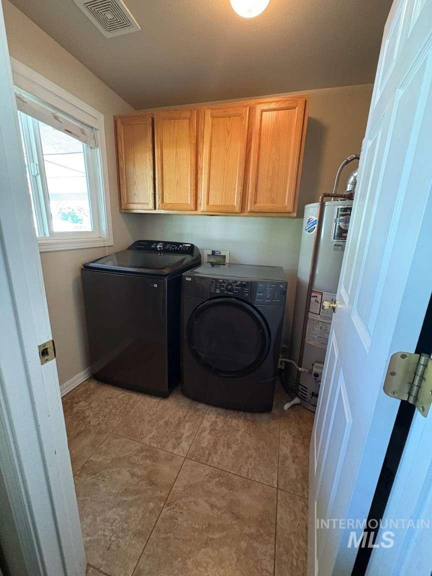 911 N 4Th St, Parma, Idaho 83660, 3 Bedrooms, 2 Bathrooms, Residential For Sale, Price $399,000,MLS 98990866