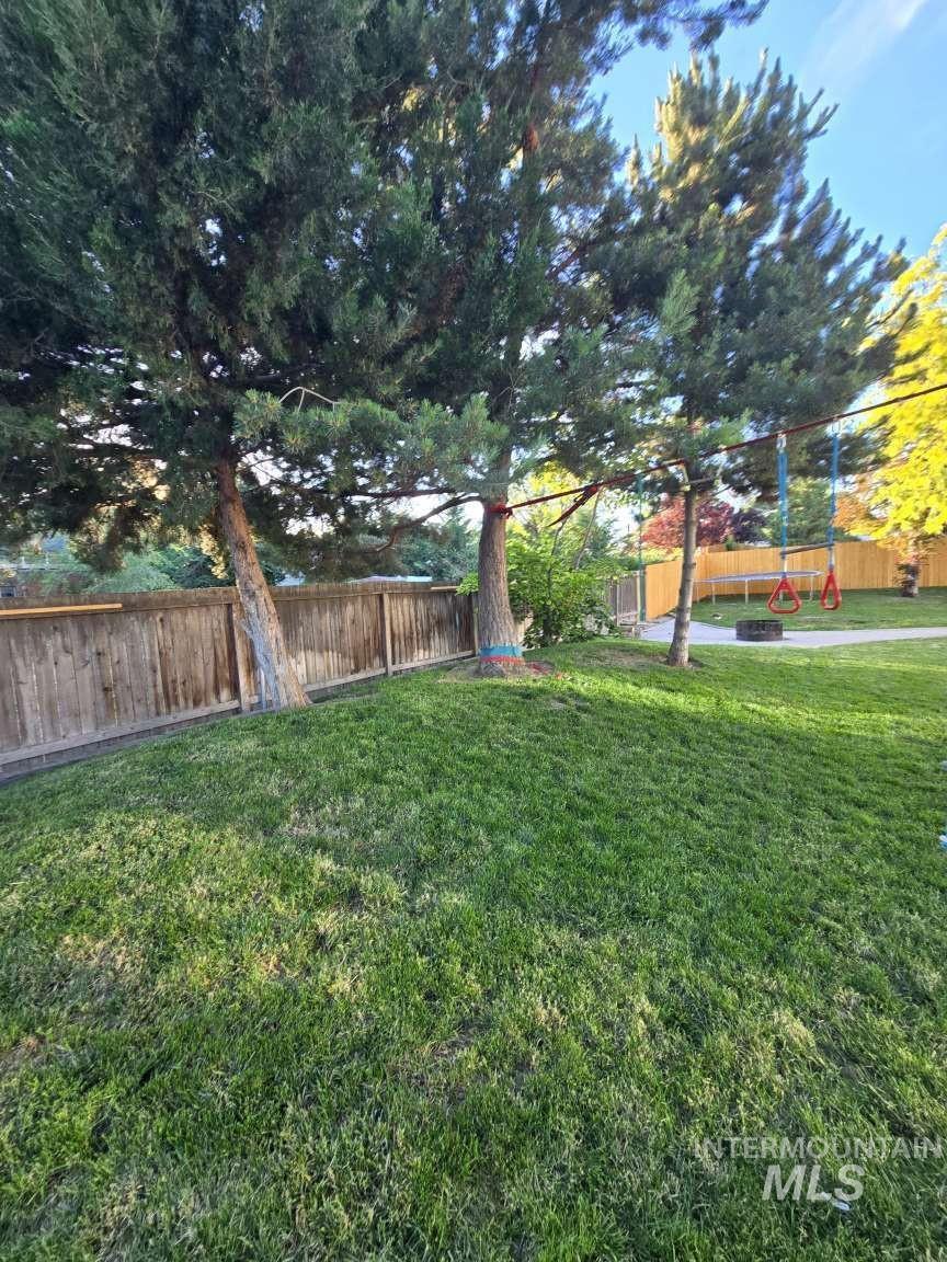911 N 4Th St, Parma, Idaho 83660, 3 Bedrooms, 2 Bathrooms, Residential For Sale, Price $399,000,MLS 98990866