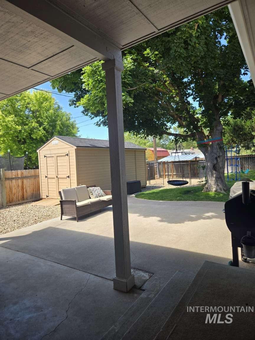 911 N 4Th St, Parma, Idaho 83660, 3 Bedrooms, 2 Bathrooms, Residential For Sale, Price $399,000,MLS 98990866