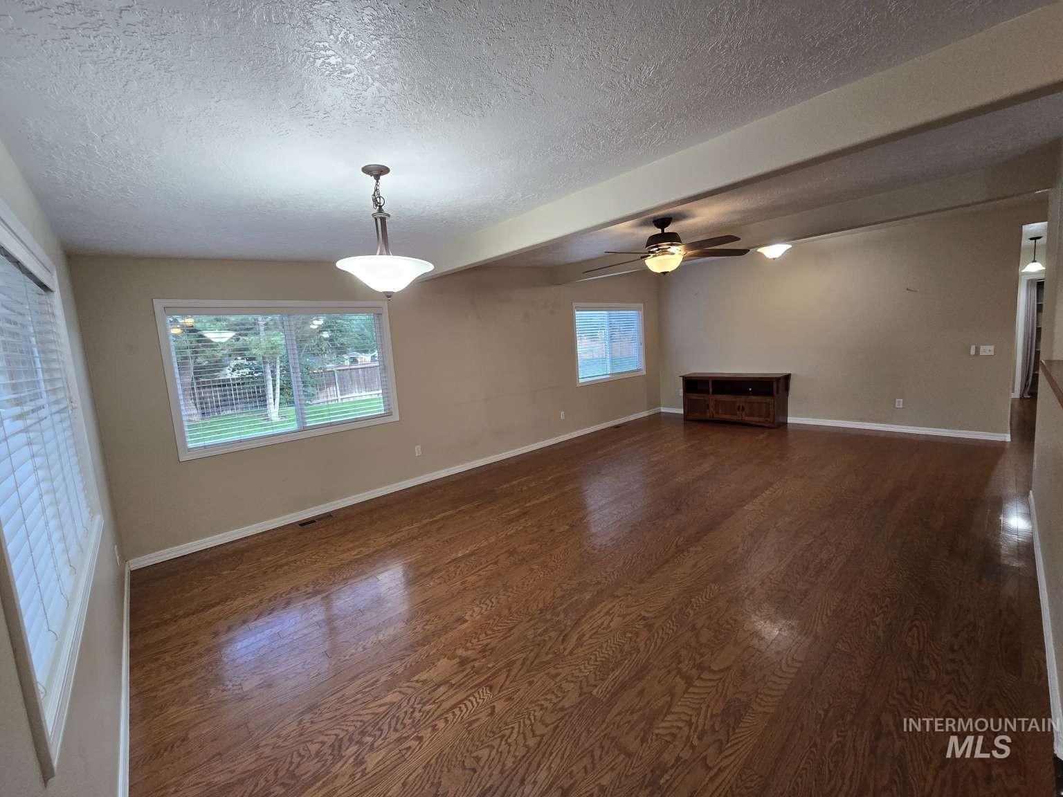 911 N 4Th St, Parma, Idaho 83660, 3 Bedrooms, 2 Bathrooms, Residential For Sale, Price $399,000,MLS 98990866