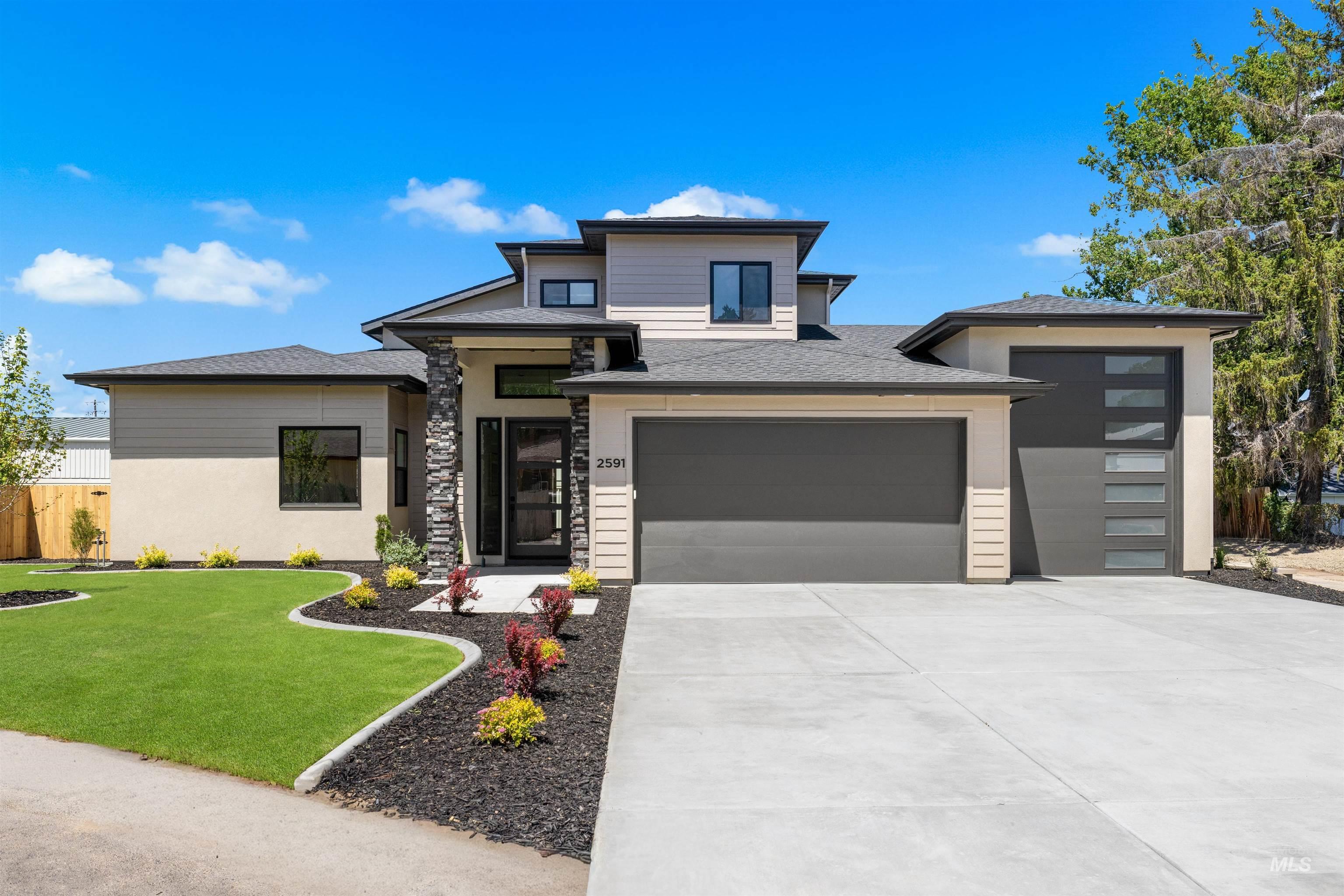 2591 S Greenwood Circle, Boise, Idaho 83706, 4 Bedrooms, 3.5 Bathrooms, Residential For Sale, Price $1,275,000,MLS 98990867