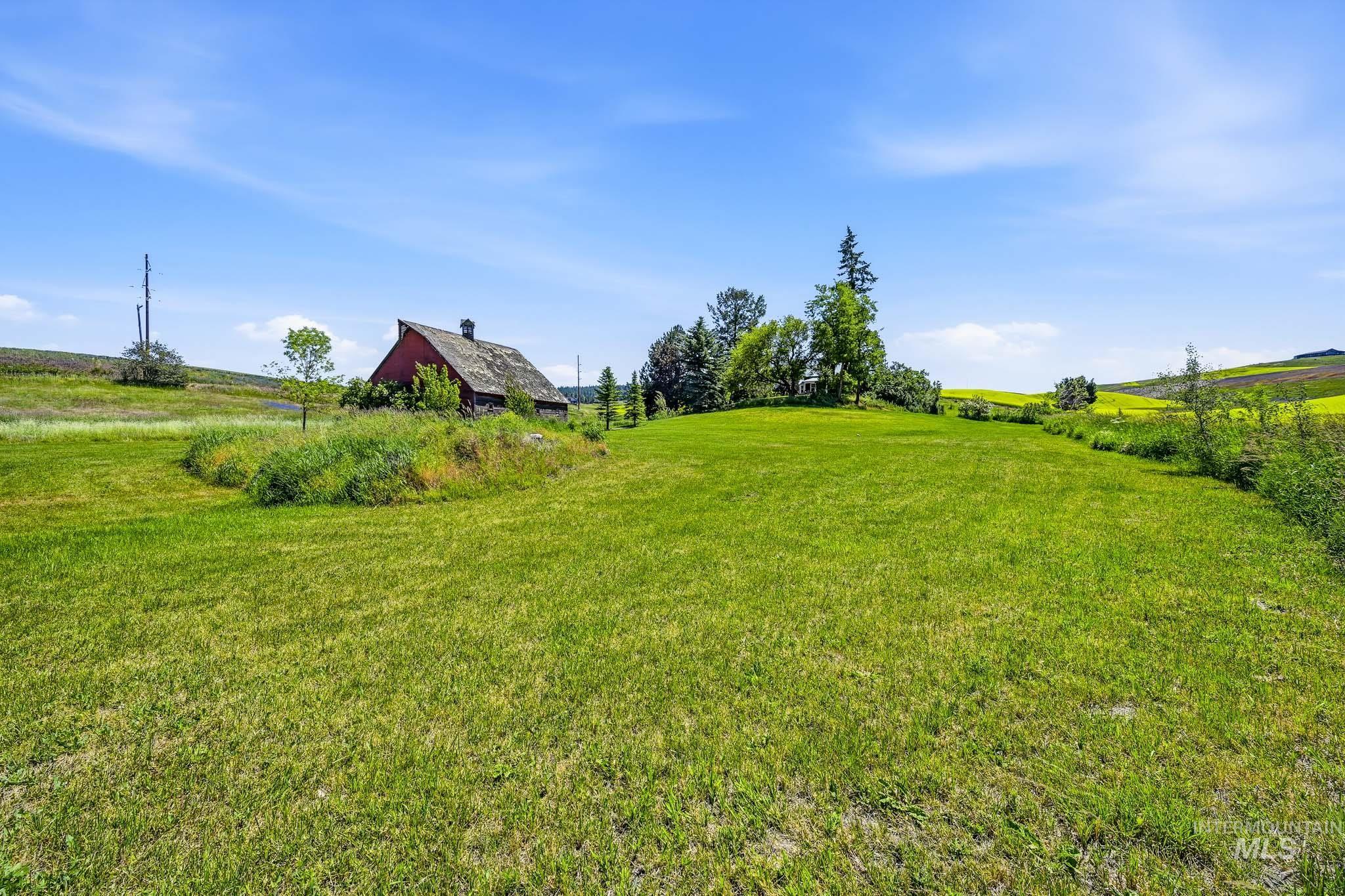 1185 Paradise Ridge Rd, Moscow, Idaho 83843, 4 Bedrooms, 2 Bathrooms, Residential For Sale, Price $540,000,MLS 98990869