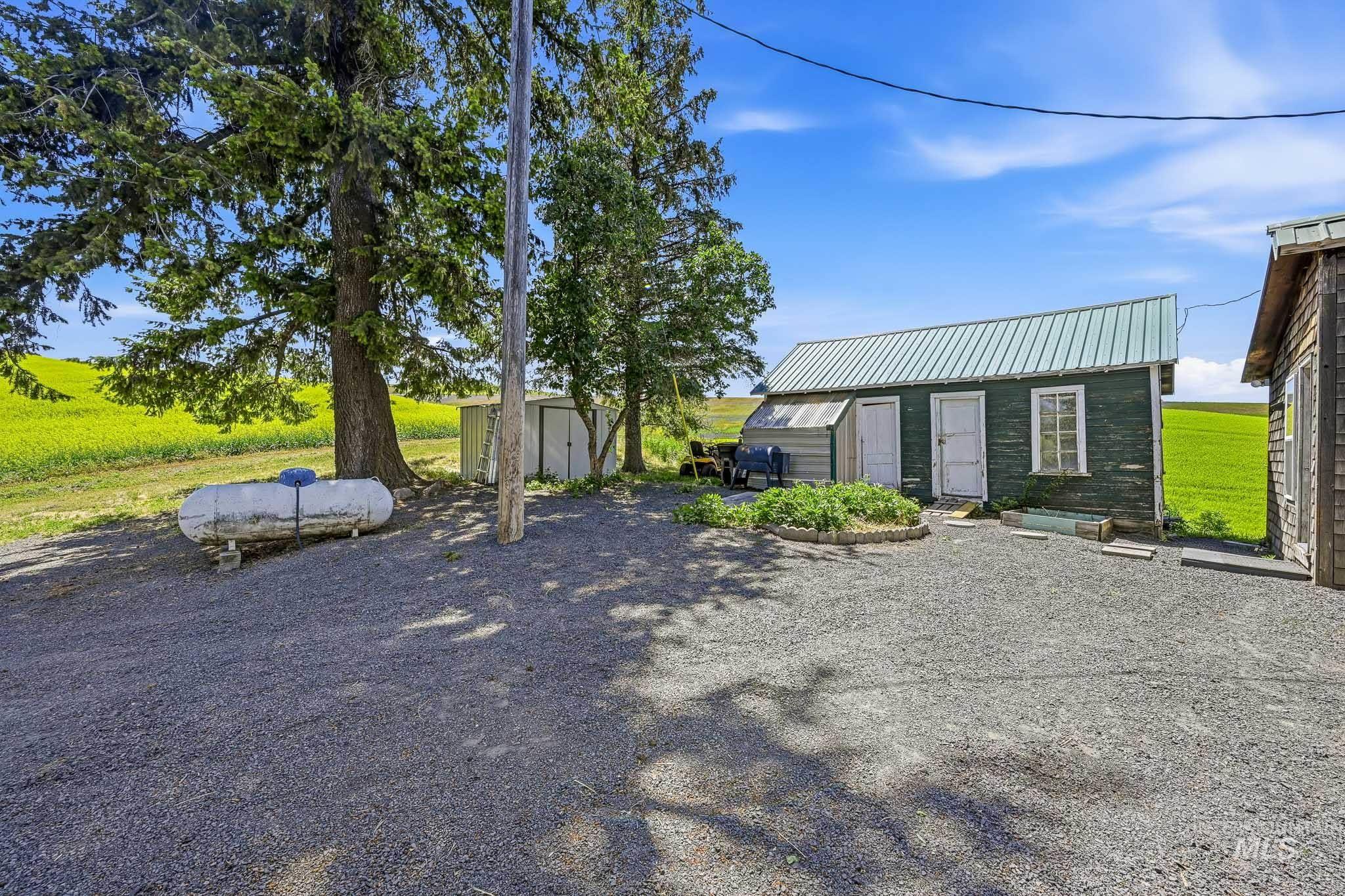 1185 Paradise Ridge Rd, Moscow, Idaho 83843, 4 Bedrooms, 2 Bathrooms, Residential For Sale, Price $540,000,MLS 98990869