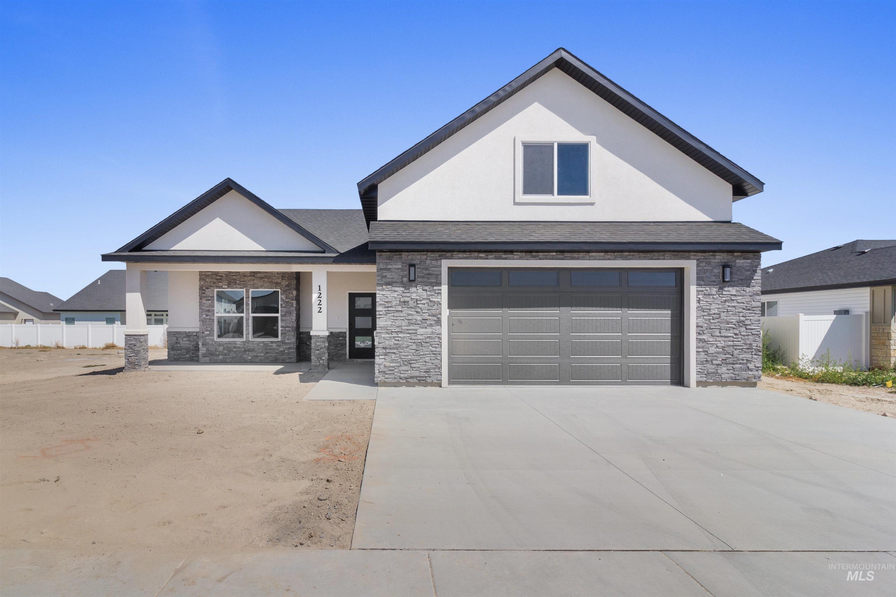 1222 Ira Burton, Twin Falls, Idaho 83301, 4 Bedrooms, 2.5 Bathrooms, Residential For Sale, Price $525,000,MLS 98990870