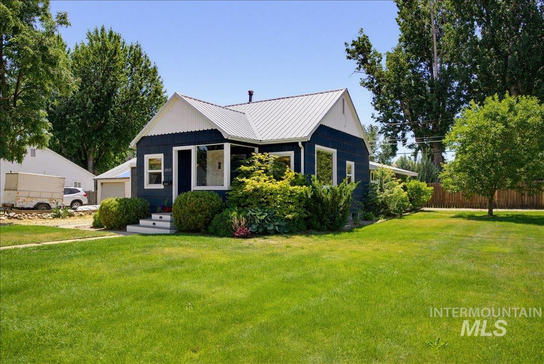 1803 S Atlantic St, Boise, Idaho 83705, 4 Bedrooms, 2 Bathrooms, Residential For Sale, Price $535,000,MLS 98990871