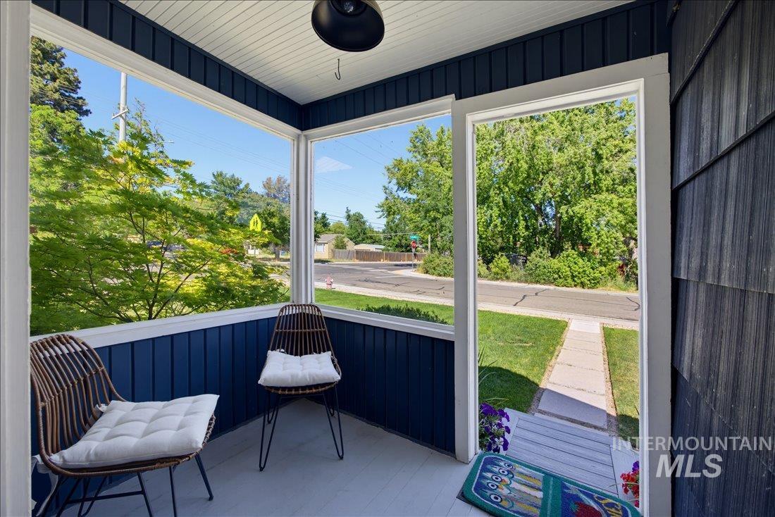 1803 S Atlantic St, Boise, Idaho 83705, 4 Bedrooms, 2 Bathrooms, Residential For Sale, Price $535,000,MLS 98990871