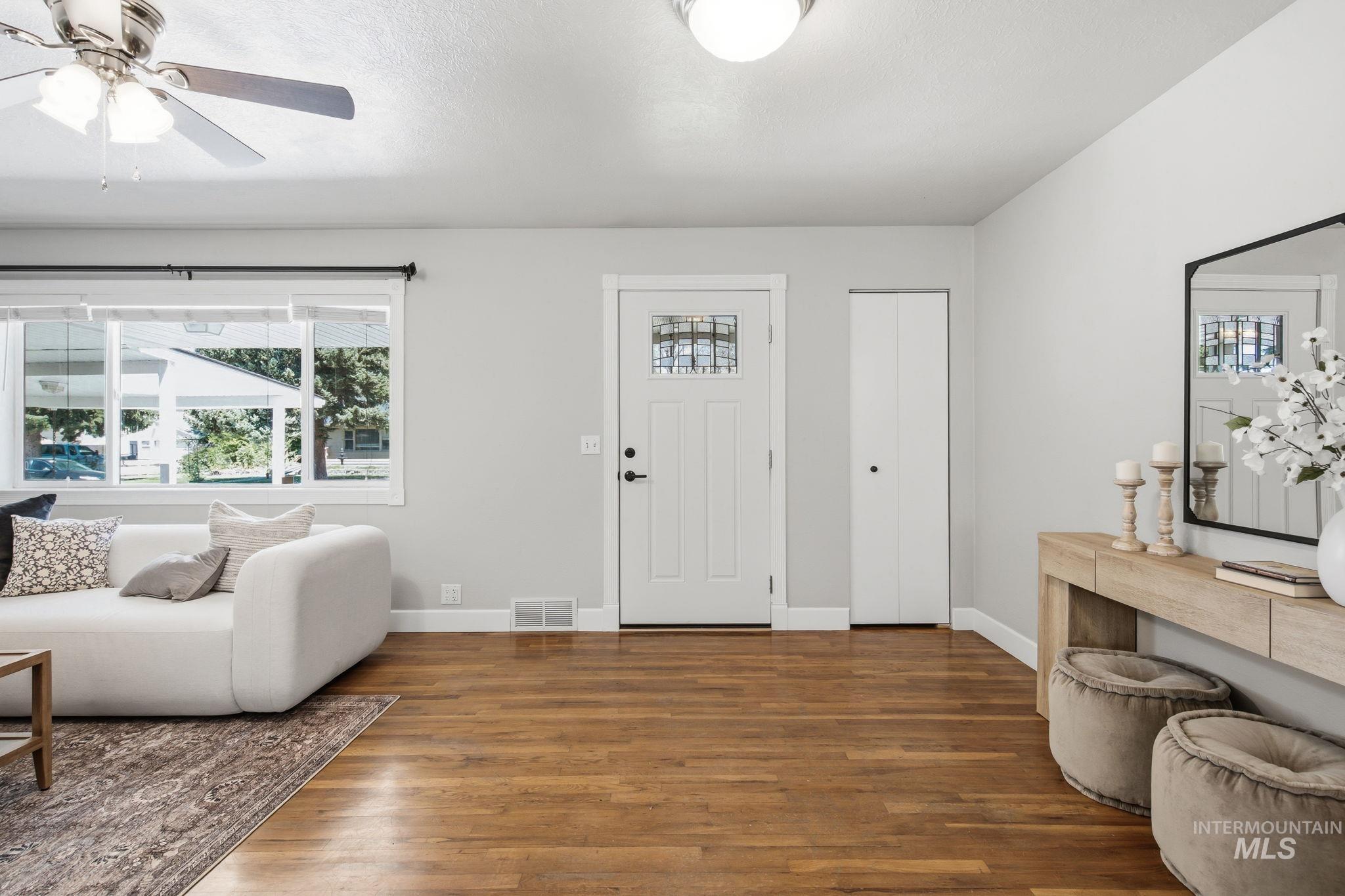 113 Smith Avenue, Nampa, Idaho 83651, 5 Bedrooms, 2 Bathrooms, Residential For Sale, Price $450,000,MLS 98990872
