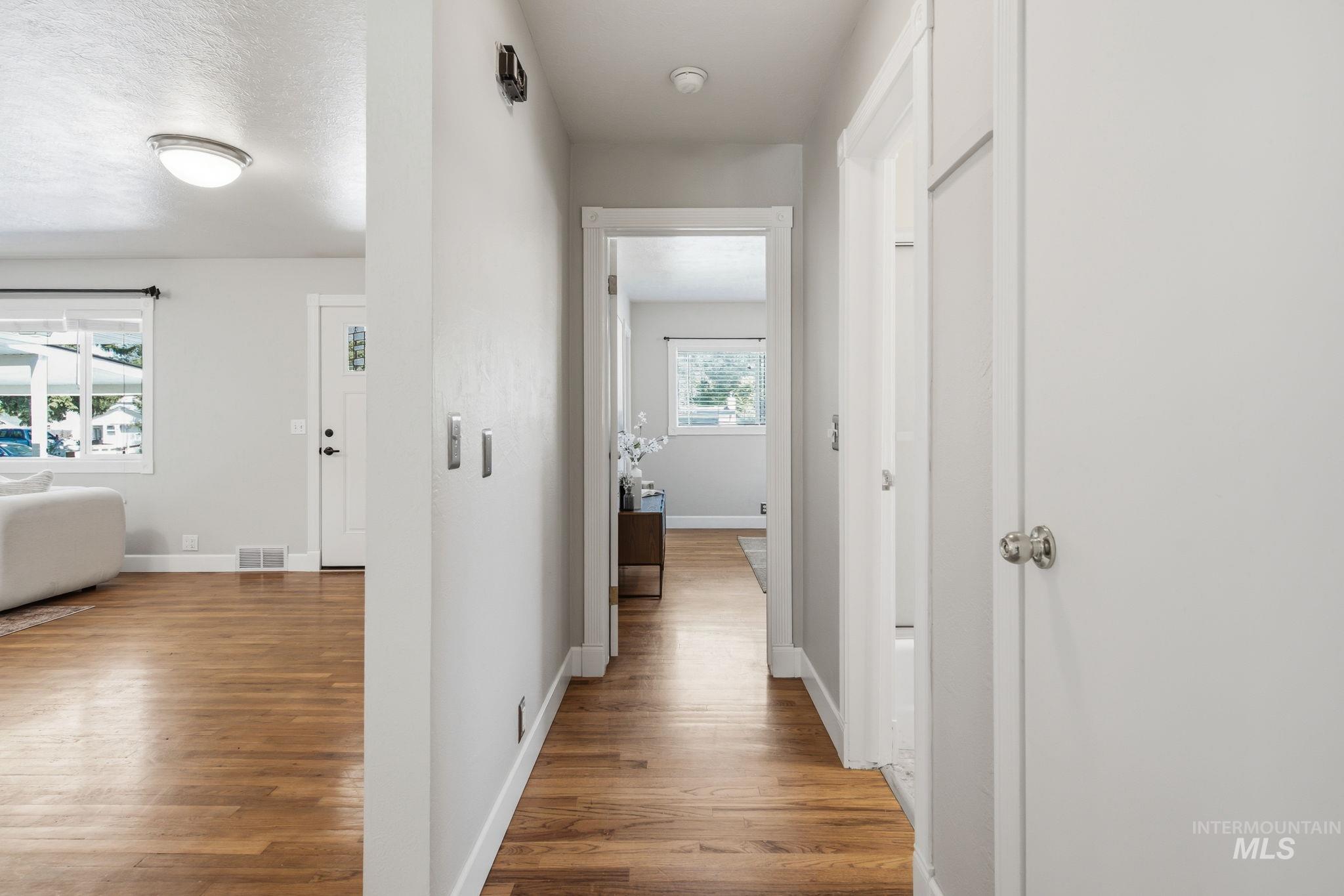 113 Smith Avenue, Nampa, Idaho 83651, 5 Bedrooms, 2 Bathrooms, Residential For Sale, Price $450,000,MLS 98990872