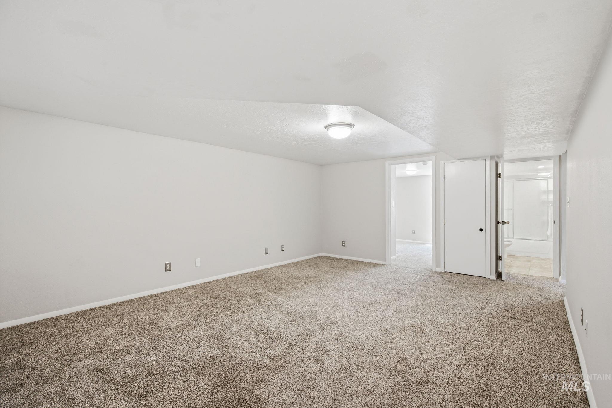 113 Smith Avenue, Nampa, Idaho 83651, 5 Bedrooms, 2 Bathrooms, Residential For Sale, Price $450,000,MLS 98990872