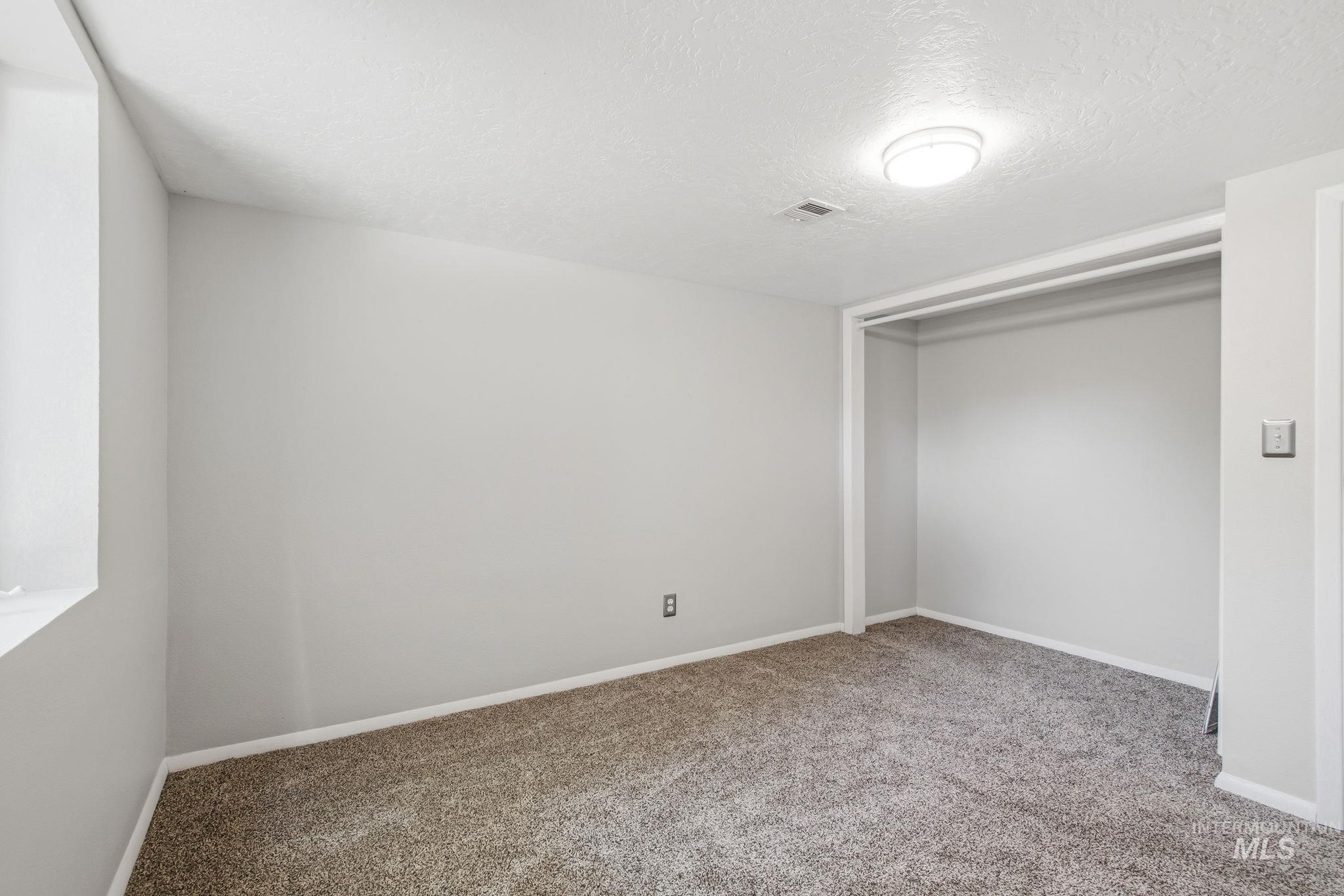 113 Smith Avenue, Nampa, Idaho 83651, 5 Bedrooms, 2 Bathrooms, Residential For Sale, Price $450,000,MLS 98990872