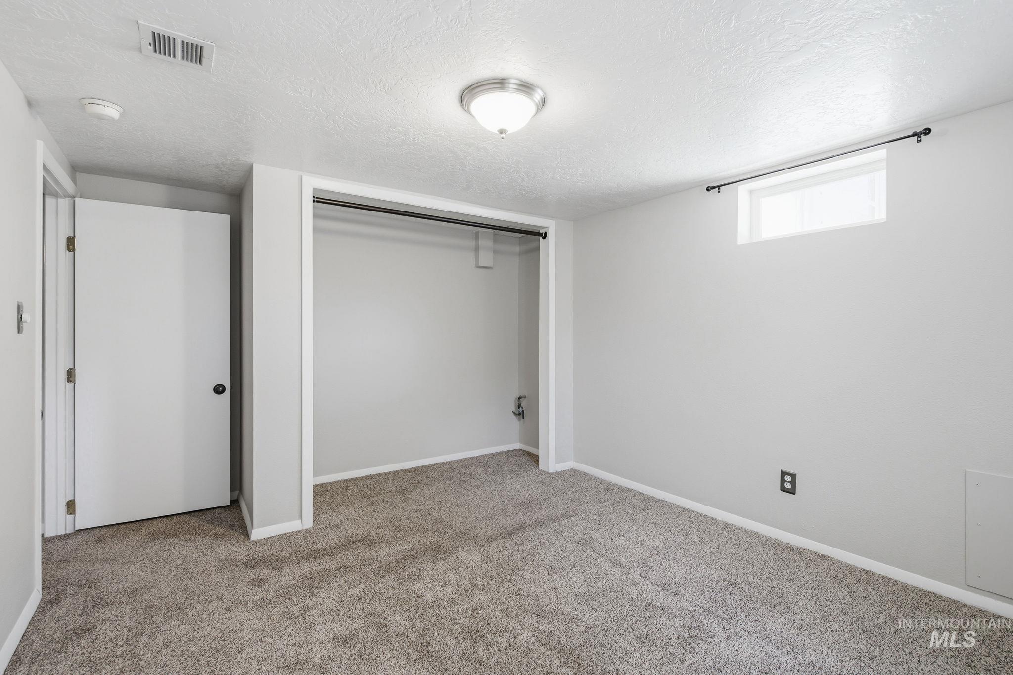 113 Smith Avenue, Nampa, Idaho 83651, 5 Bedrooms, 2 Bathrooms, Residential For Sale, Price $450,000,MLS 98990872