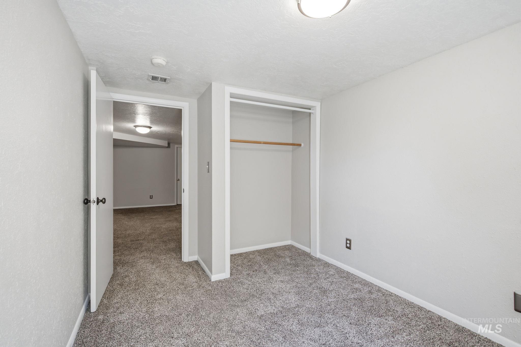 113 Smith Avenue, Nampa, Idaho 83651, 5 Bedrooms, 2 Bathrooms, Residential For Sale, Price $450,000,MLS 98990872