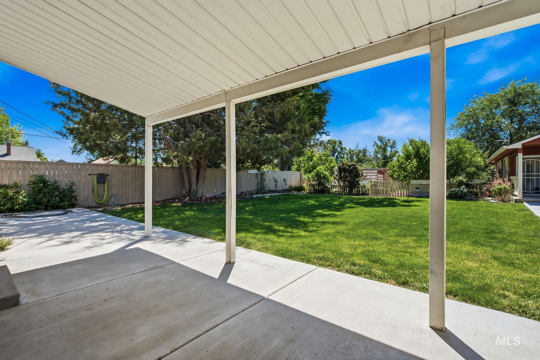 113 Smith Avenue, Nampa, Idaho 83651, 5 Bedrooms, 2 Bathrooms, Residential For Sale, Price $450,000,MLS 98990872