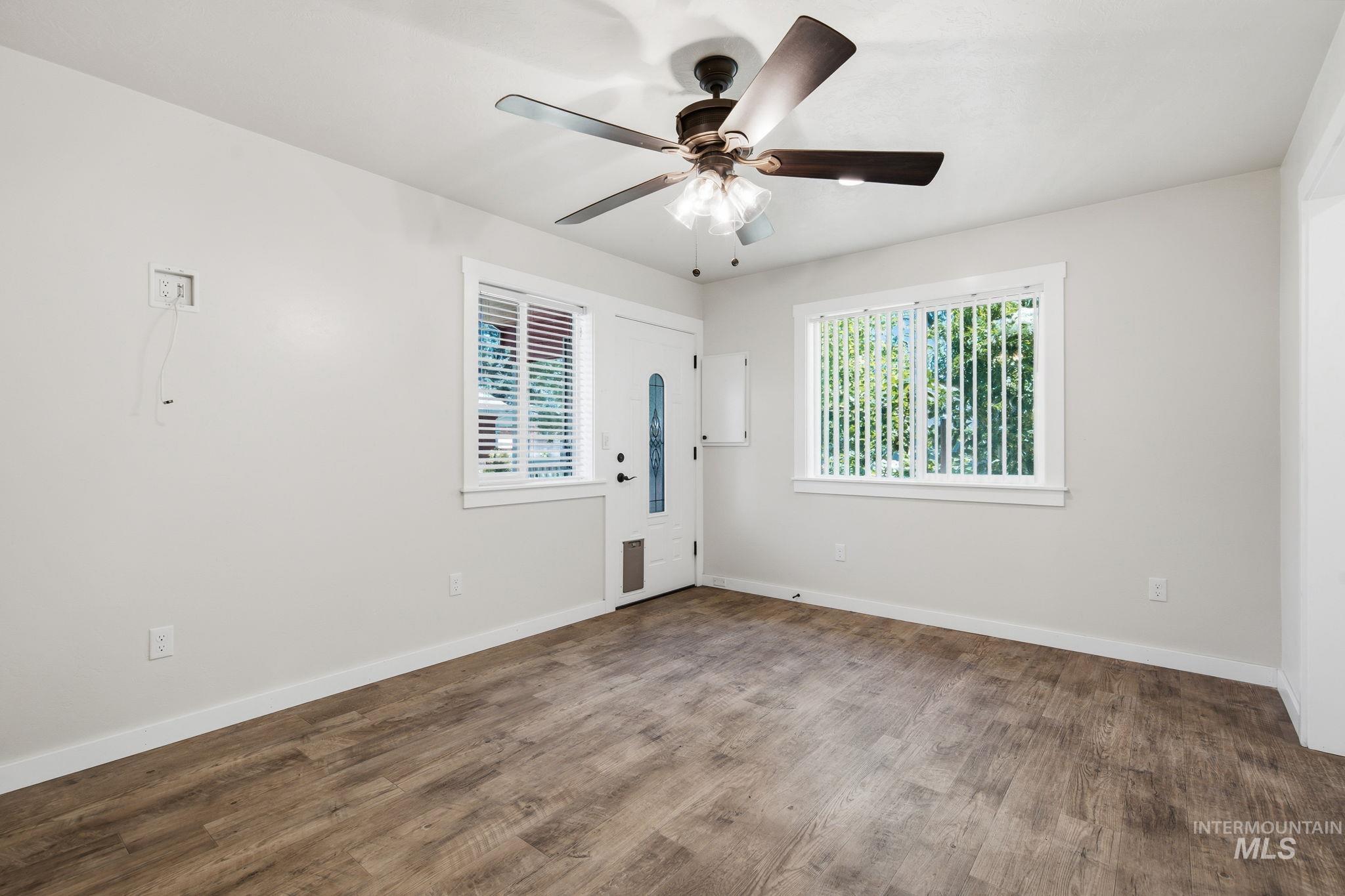 113 Smith Avenue, Nampa, Idaho 83651, 5 Bedrooms, 2 Bathrooms, Residential For Sale, Price $450,000,MLS 98990872