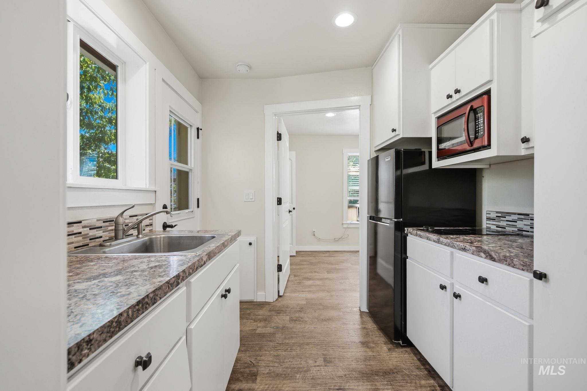 113 Smith Avenue, Nampa, Idaho 83651, 5 Bedrooms, 2 Bathrooms, Residential For Sale, Price $450,000,MLS 98990872