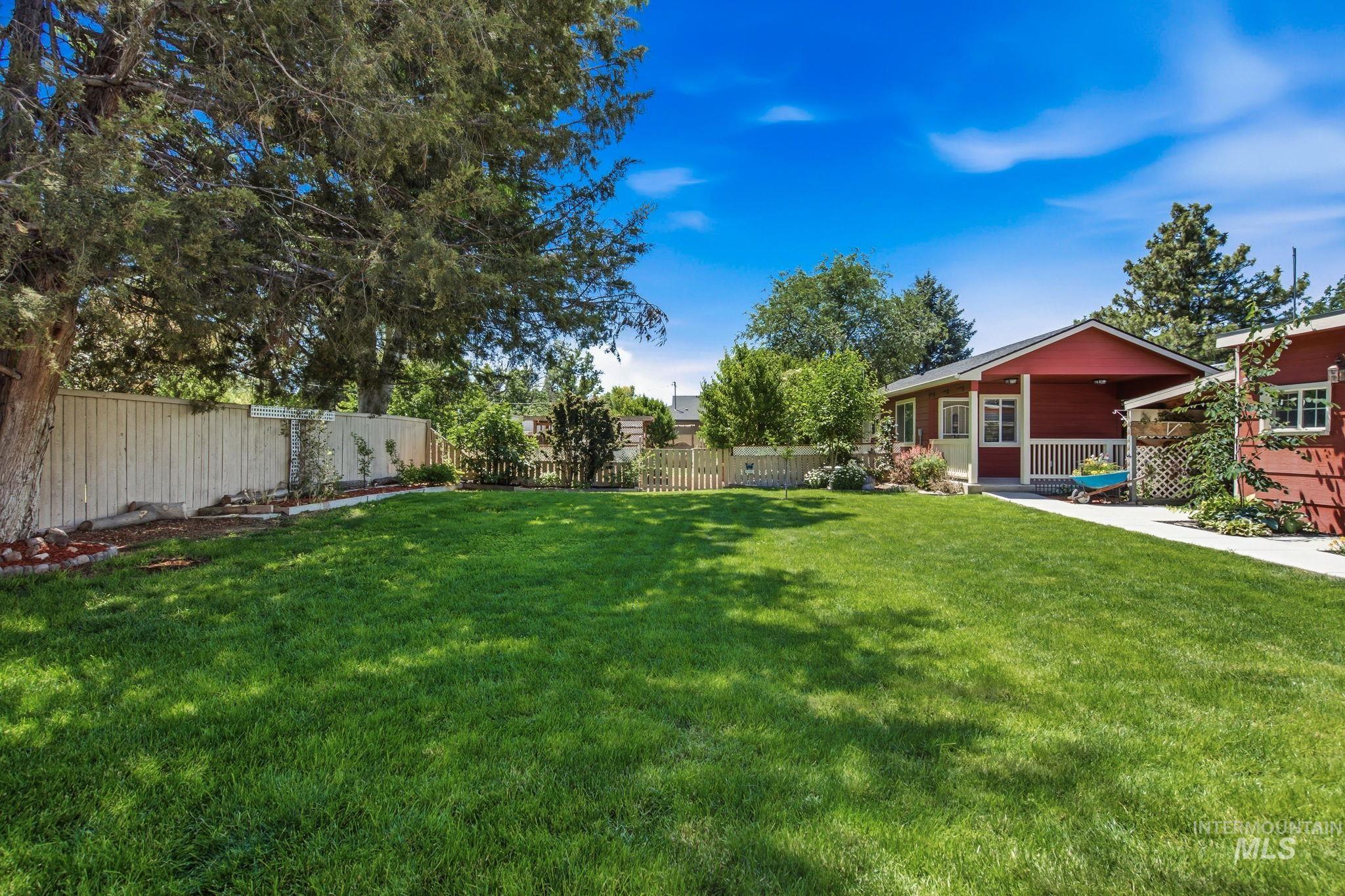 113 Smith Avenue, Nampa, Idaho 83651, 5 Bedrooms, 2 Bathrooms, Residential For Sale, Price $450,000,MLS 98990872