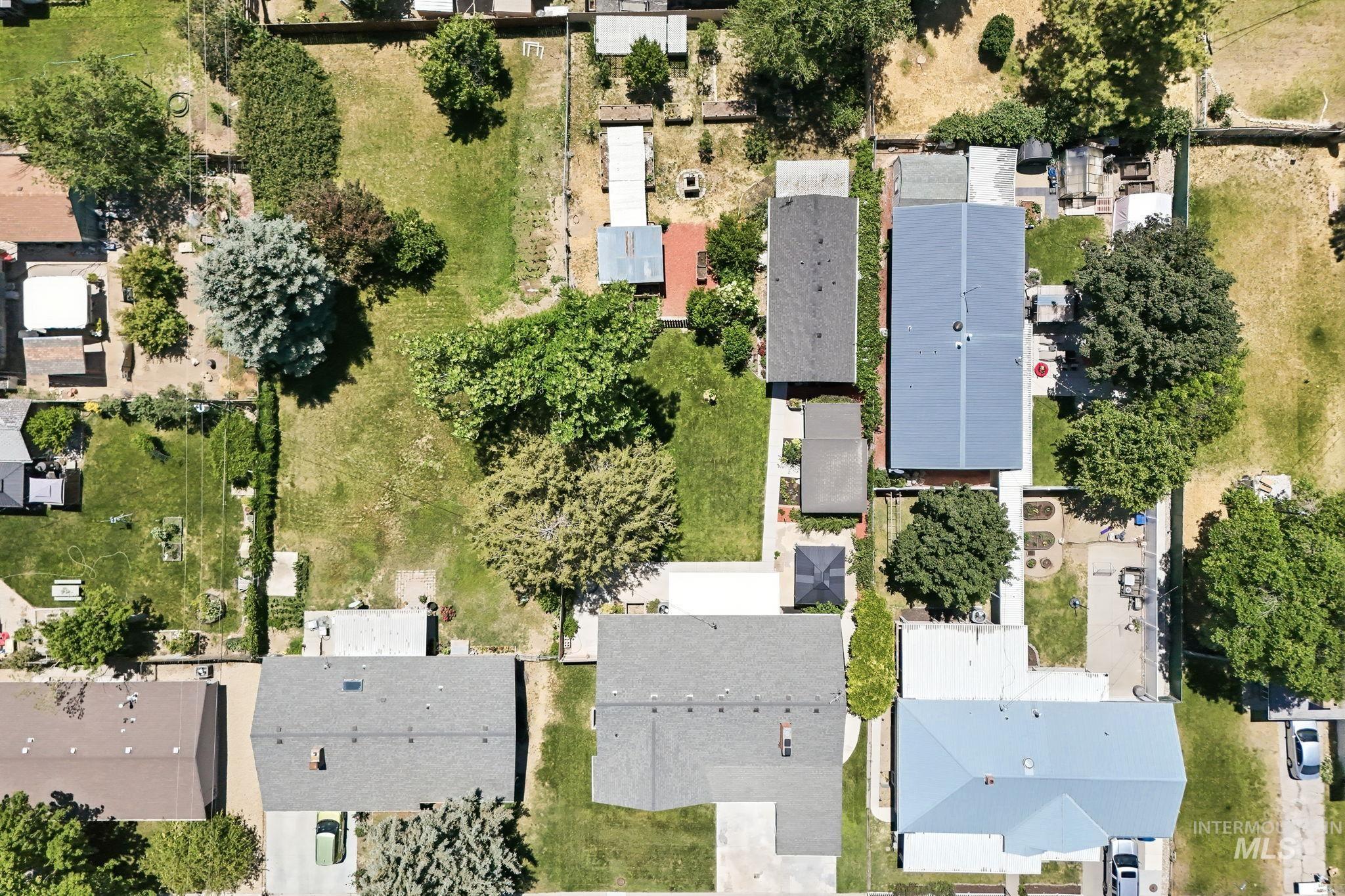 113 Smith Avenue, Nampa, Idaho 83651, 5 Bedrooms, 2 Bathrooms, Residential For Sale, Price $450,000,MLS 98990872