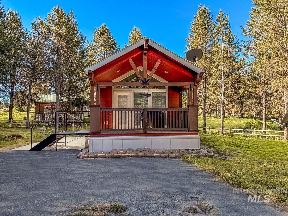22 Miners Court, Cascade, Idaho 83611, 2 Bedrooms, 1 Bathroom, Residential For Sale, Price $350,000,MLS 98990874