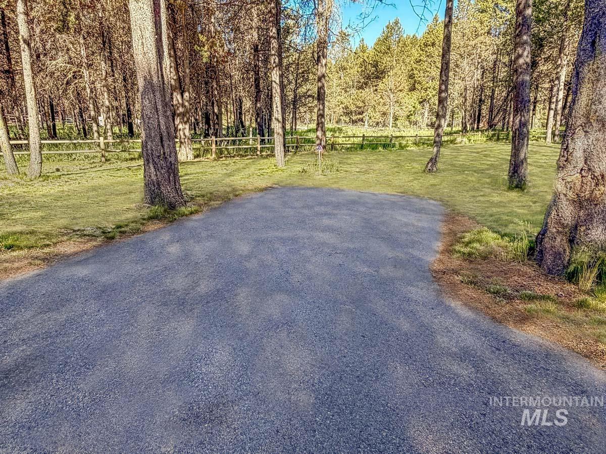 22 Miners Court, Cascade, Idaho 83611, 2 Bedrooms, 1 Bathroom, Residential For Sale, Price $350,000,MLS 98990874