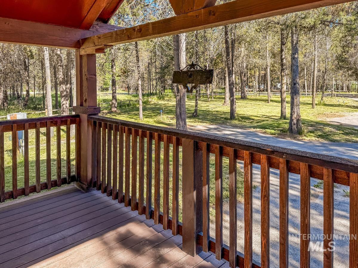 22 Miners Court, Cascade, Idaho 83611, 2 Bedrooms, 1 Bathroom, Residential For Sale, Price $350,000,MLS 98990874