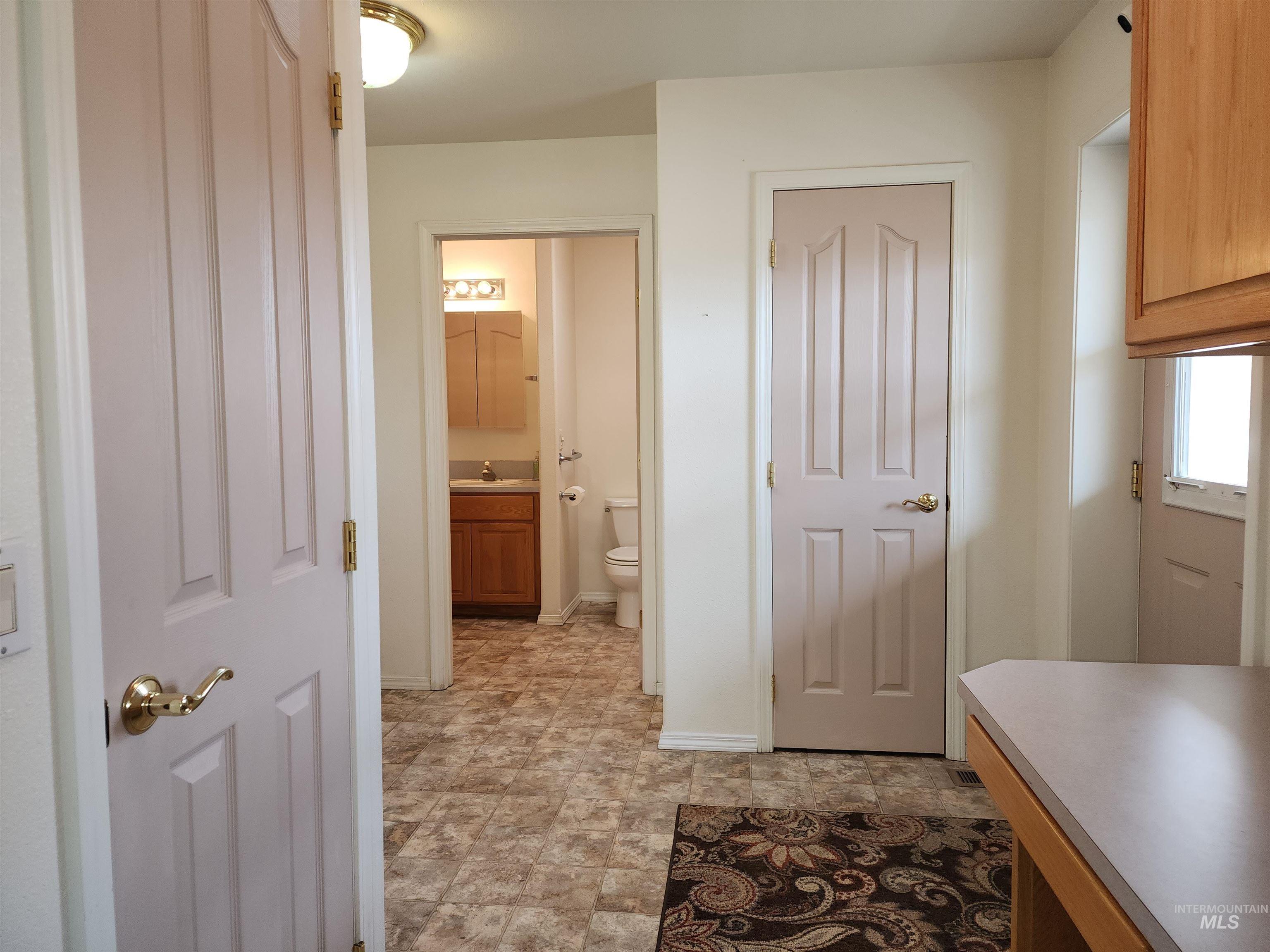 2871 Hwy 12, Clarkston, Washington 99403, 3 Bedrooms, 3 Bathrooms, Residential For Sale, Price $899,900,MLS 98990877