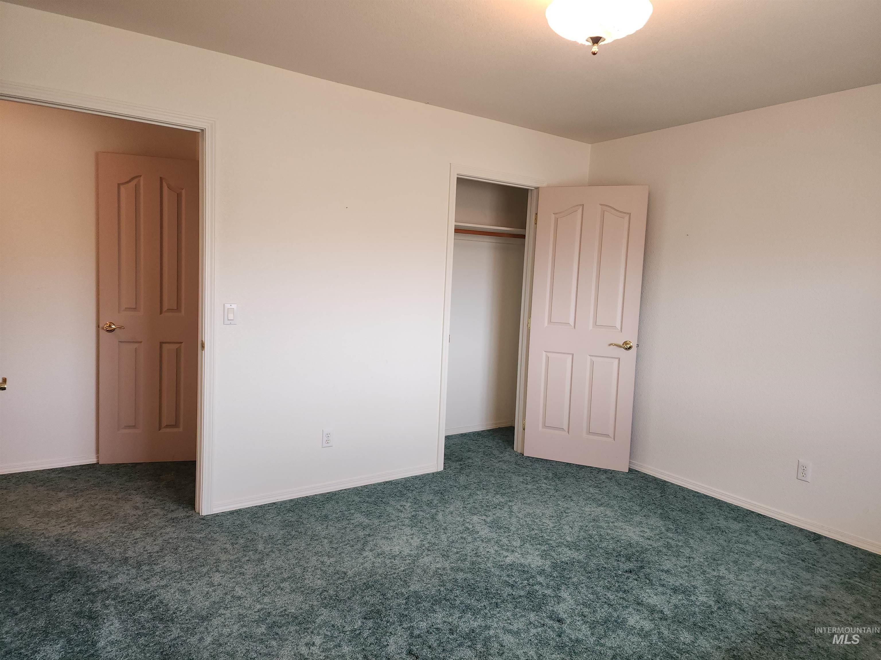2871 Hwy 12, Clarkston, Washington 99403, 3 Bedrooms, 3 Bathrooms, Residential For Sale, Price $899,900,MLS 98990877