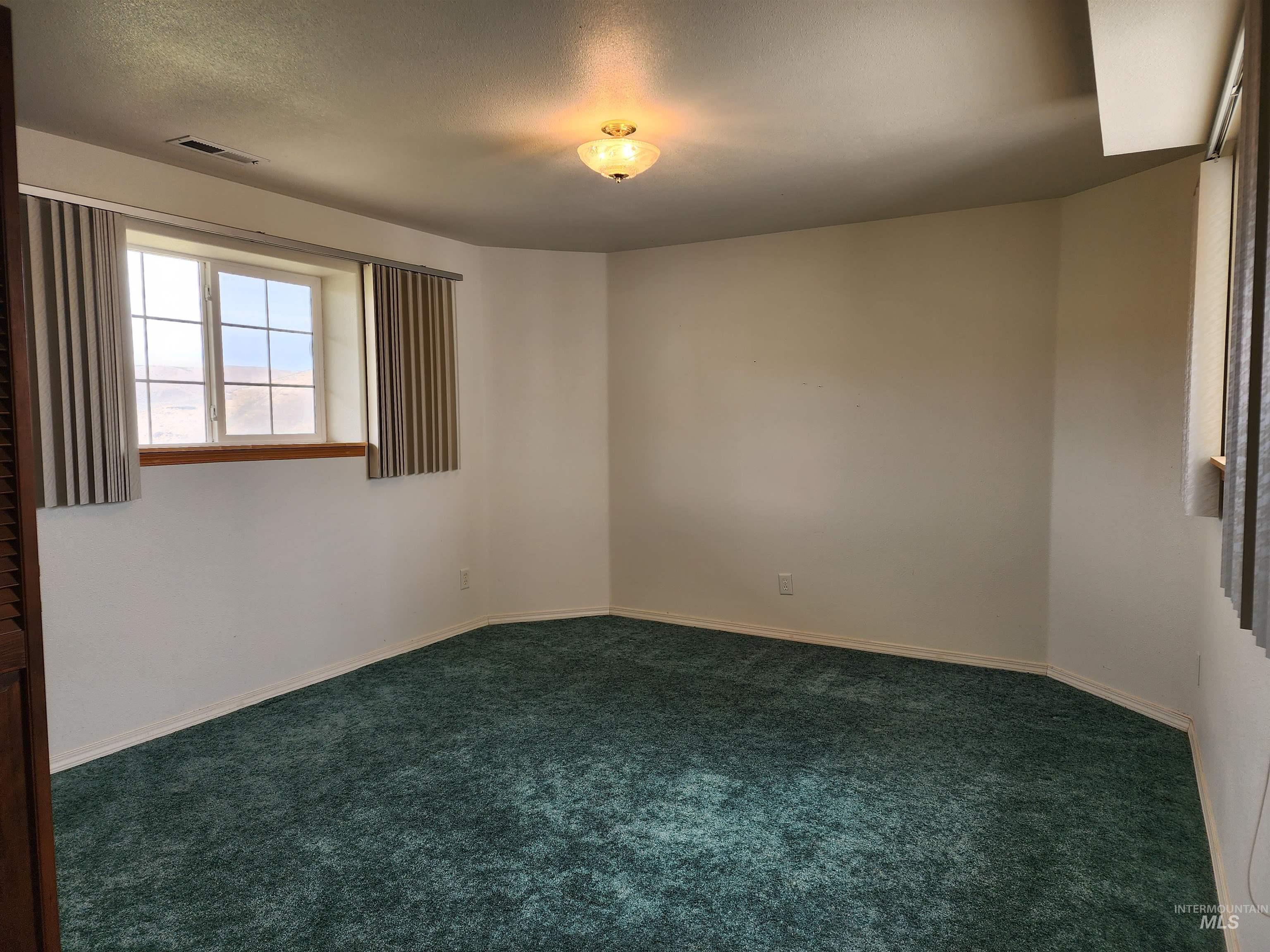2871 Hwy 12, Clarkston, Washington 99403, 3 Bedrooms, 3 Bathrooms, Residential For Sale, Price $899,900,MLS 98990877