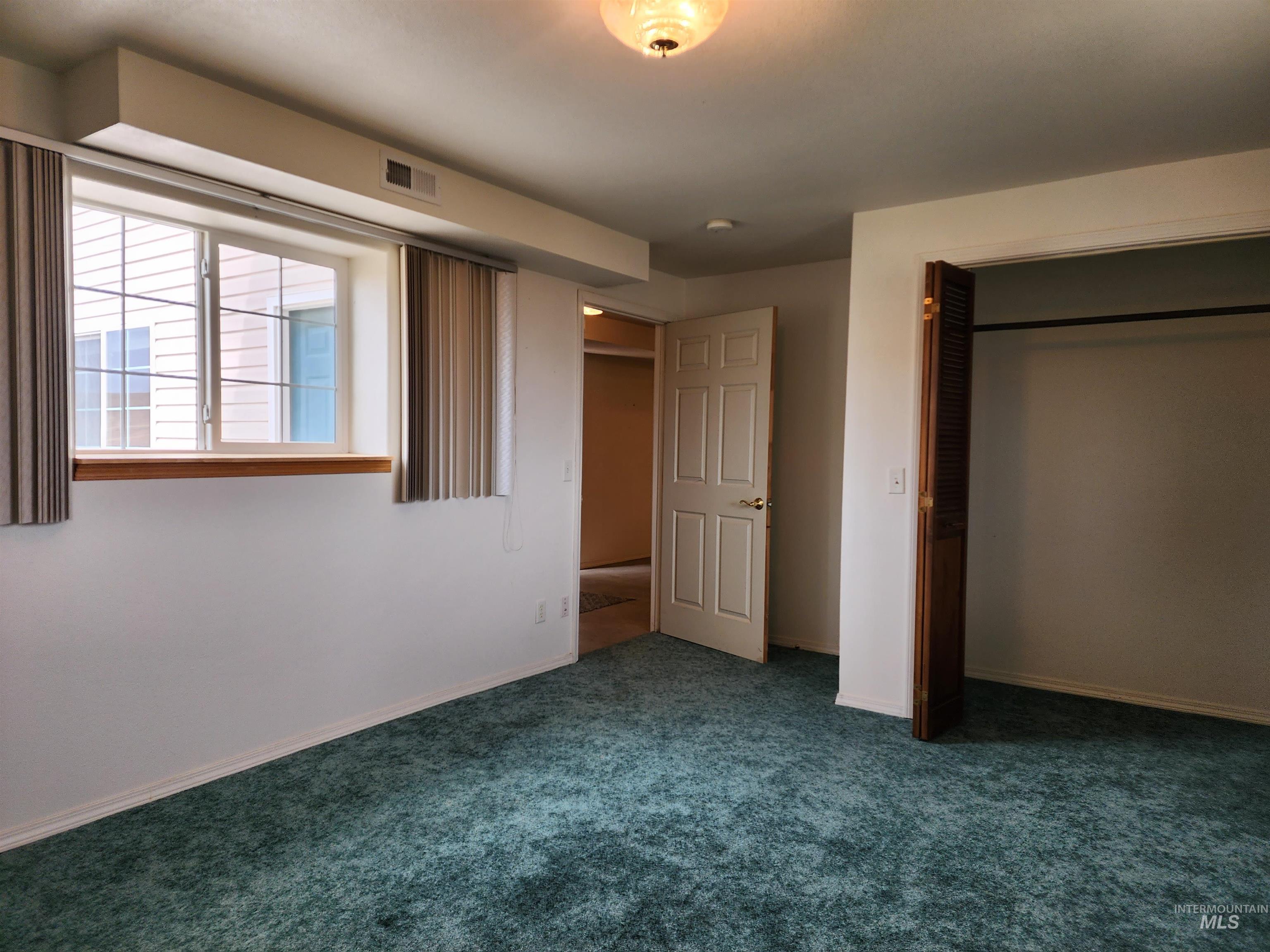 2871 Hwy 12, Clarkston, Washington 99403, 3 Bedrooms, 3 Bathrooms, Residential For Sale, Price $899,900,MLS 98990877