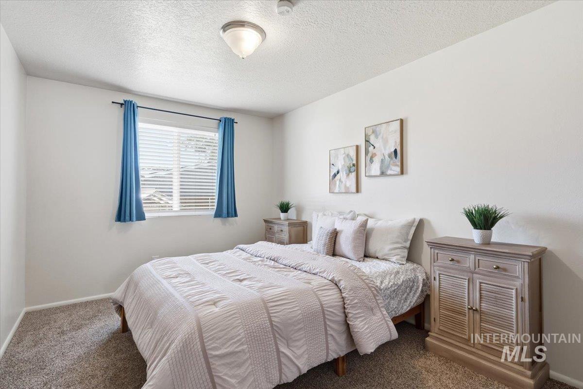 8395 W Valley View, Boise, Idaho 83704, 6 Bedrooms, 2 Bathrooms, Residential For Sale, Price $575,000,MLS 98990878