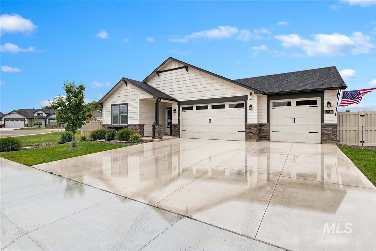 17348 N Domingo Pl, Nampa, Idaho 83687, 4 Bedrooms, 2 Bathrooms, Residential For Sale, Price $525,000,MLS 98990879
