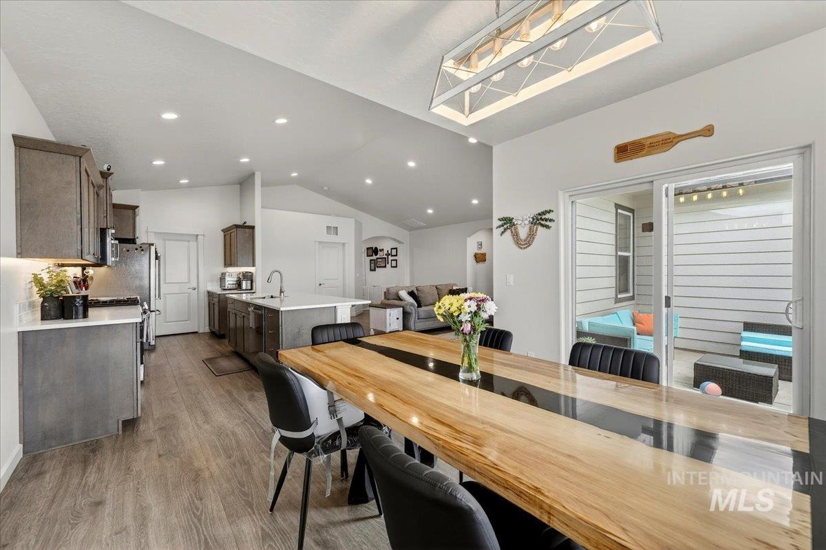 17348 N Domingo Pl, Nampa, Idaho 83687, 4 Bedrooms, 2 Bathrooms, Residential For Sale, Price $525,000,MLS 98990879
