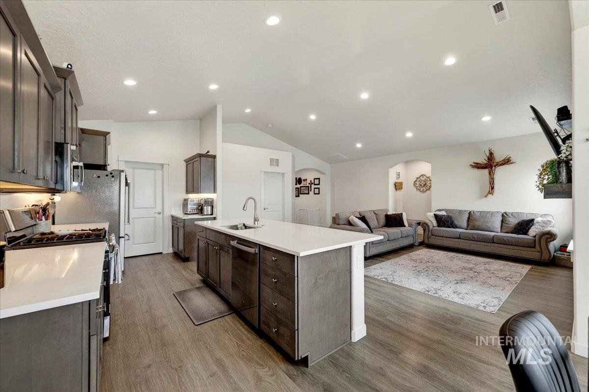 17348 N Domingo Pl, Nampa, Idaho 83687, 4 Bedrooms, 2 Bathrooms, Residential For Sale, Price $525,000,MLS 98990879