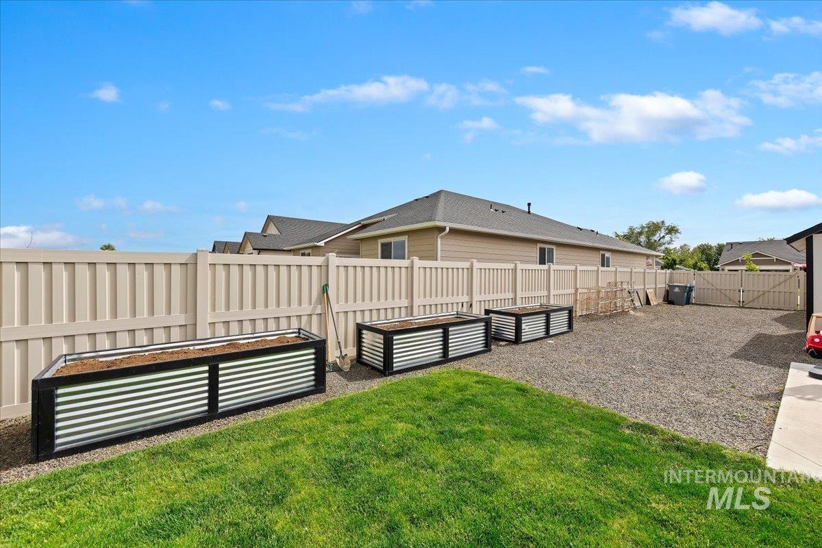 17348 N Domingo Pl, Nampa, Idaho 83687, 4 Bedrooms, 2 Bathrooms, Residential For Sale, Price $525,000,MLS 98990879