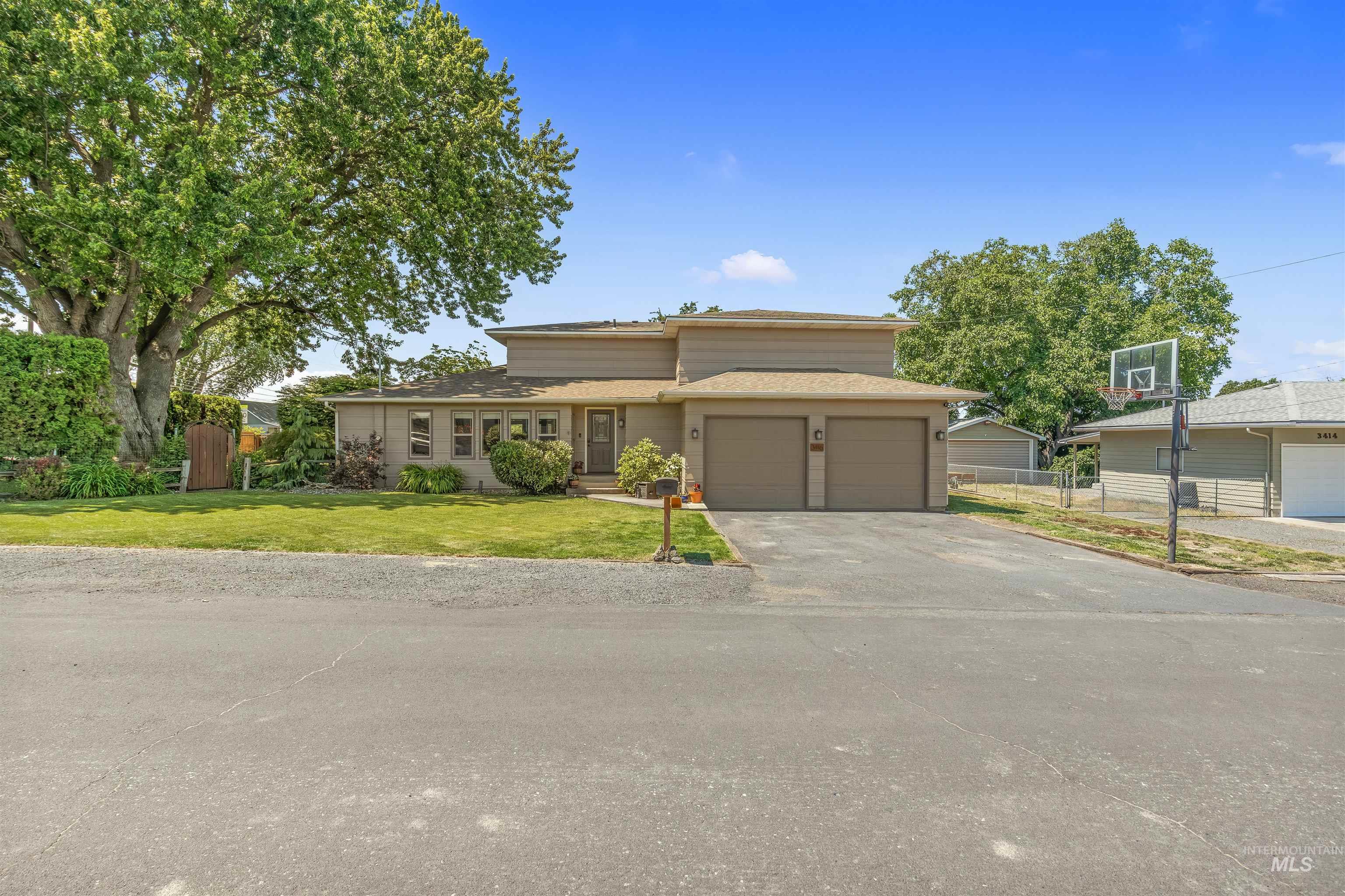 3416 12th Street F, Lewiston, Idaho 83501, 4 Bedrooms, 3 Bathrooms, Residential For Sale, Price $525,000,MLS 98990880