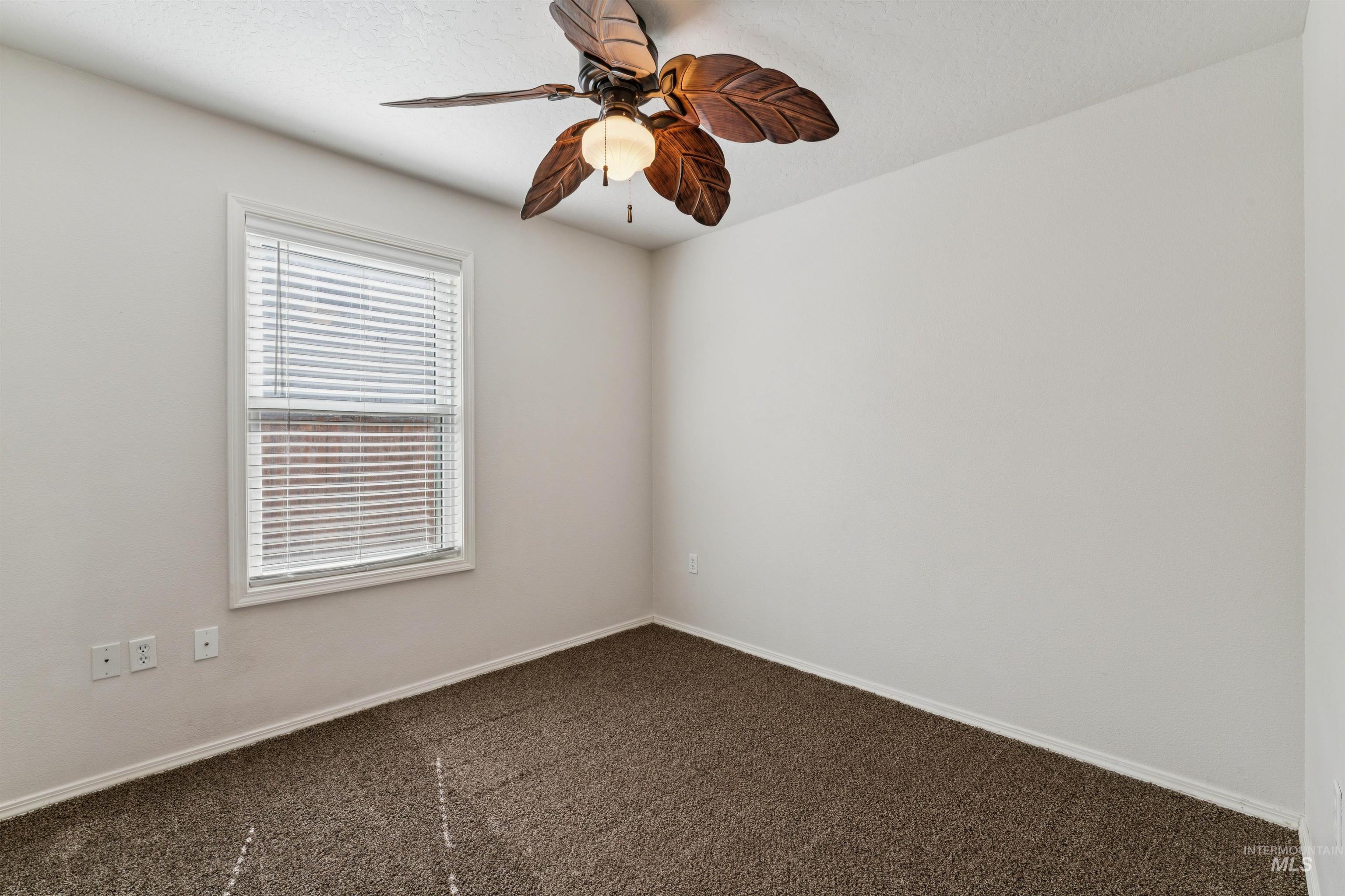 6484 S White Cliff Ave, Boise, Idaho 83709, 3 Bedrooms, 2 Bathrooms, Residential For Sale, Price $375,000,MLS 98990881